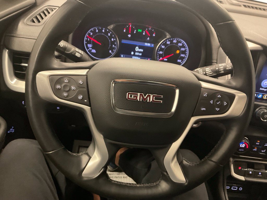Used 2024 GMC Terrain SLT AWD/4WD image 15