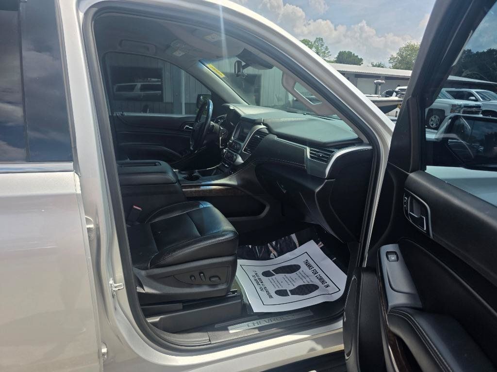 Used 2018 Chevrolet Suburban LT AWD/4WD image 11