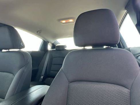 Used 2024 Chevrolet Malibu LT image 11