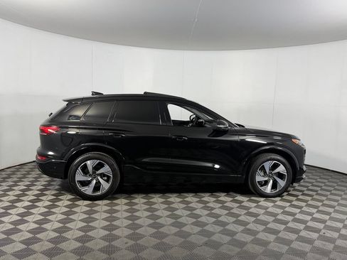 Used 2025 Audi Q6 e-tron Premium Plus w/ Premium Plus AWD/4WD image 8