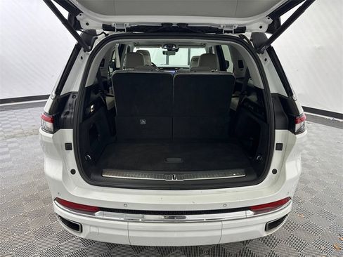 Used 2021 Jeep Grand Cherokee L Overland w/ Advanced Protech Group III image 20