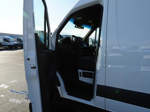 New 2026 Mercedes-Benz Sprinter 3500 image 8