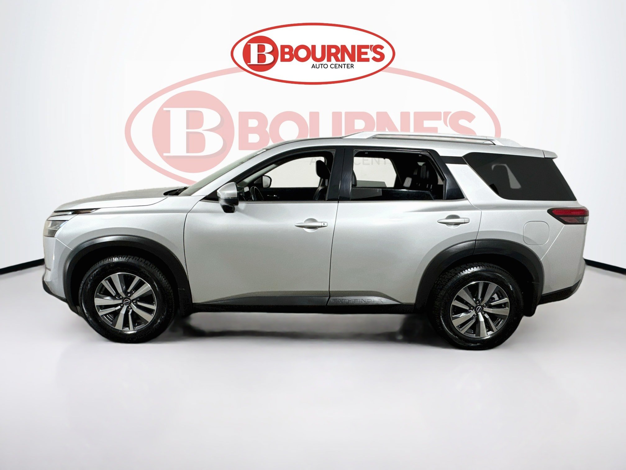 Used 2024 Nissan Pathfinder SL AWD/4WD image 7