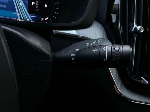 Used 2025 Volvo XC60 B5 Plus w/ Protection Package Premier image 38