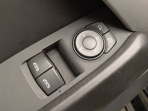 Used 2022 Chevrolet Camaro LS RWD image 27