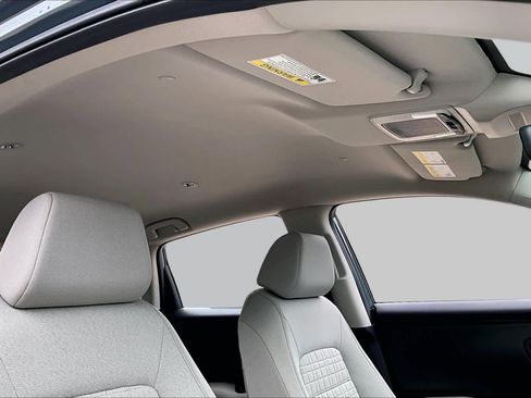 Used 2023 Honda HR-V LX image 13