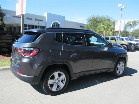 Used 2022 Jeep Compass Latitude image 6
