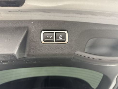 Used 2023 Kia Sorento SX FWD image 35