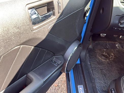 Used 2010 Ford Mustang GT RWD image 13