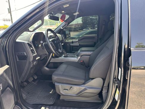 Used 2017 Ford F150 XLT w/ Equipment Group 302A Luxury AWD/4WD image 11