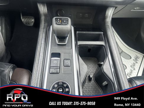 Used 2022 Nissan Pathfinder Platinum w/ Cargo Package AWD/4WD image 25
