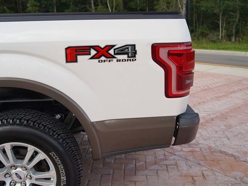 Used 2015 Ford F150 Lariat w/ Equipment Group 501A Mid AWD/4WD image 29