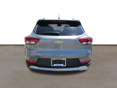 Used 2022 Chevrolet TrailBlazer LT w/ Sun and Liftgate Package AWD/4WD image 4
