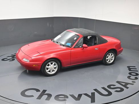 Used 1990 MAZDA MX-5 Miata RWD image 28