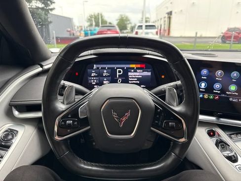 Used 2021 Chevrolet Corvette Stingray Preferred Conv w/ Z51 Performance Package RWD image 17