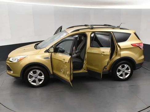 Used 2014 Ford Escape SE w/ Equipment Group 201A AWD/4WD image 7
