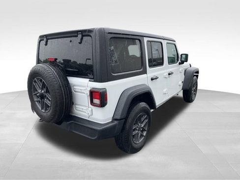 Used 2024 Jeep Wrangler Unlimited Sport AWD/4WD image 5