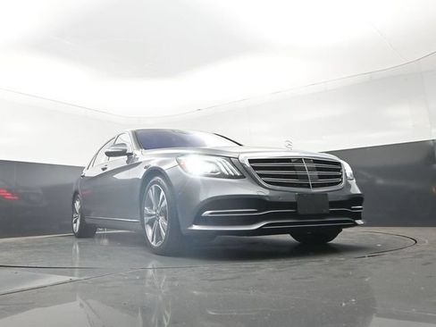 Used 2020 Mercedes-Benz S 560 4MATIC Sedan w/ Premium Package image 27