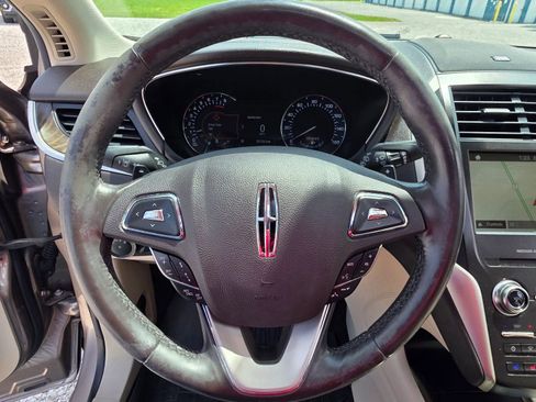 Used 2019 Lincoln MKC Reserve w/ MKC Technology Package FWD image 15