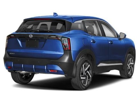 New 2026 Nissan Kicks SV w/ SV Premium Package image 2