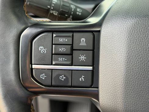 Used 2024 Ford Expedition Platinum RWD image 27