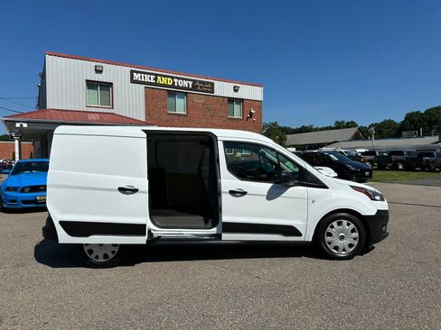 Used 2022 Ford Transit Connect XL FWD image 6