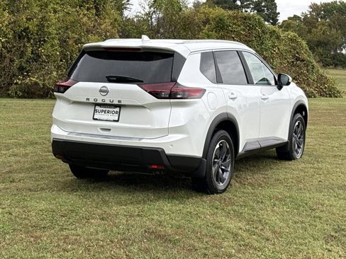 New 2026 Nissan Rogue SV w/ SV Premium Package image 3