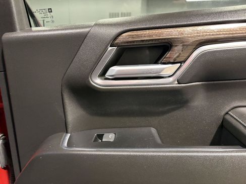 Used 2022 Chevrolet Silverado 1500 LT AWD/4WD image 43
