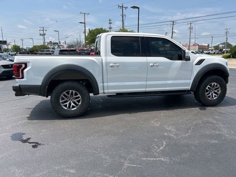 Used 2018 Ford F150 Raptor w/ Equipment Group 802A Luxury AWD/4WD image 5