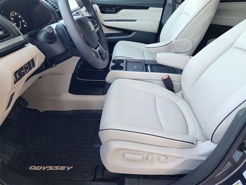 Used 2026 Honda Odyssey Touring image 27