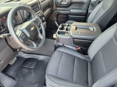 Used 2023 Chevrolet Silverado 1500 Custom AWD/4WD image 4