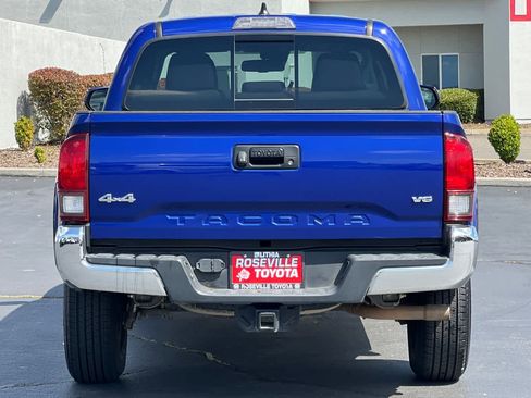 Used 2022 Toyota Tacoma SR5 AWD/4WD image 8