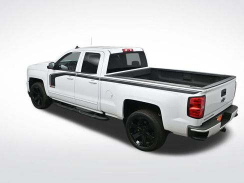 Used 2018 Chevrolet Silverado 1500 LT w/ Rally 2 Edition image 37