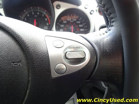 Used 2015 Nissan 370Z Coupe RWD image 20