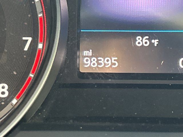 Used 2019 Volkswagen Atlas SE w/ Towing Package FWD image 16