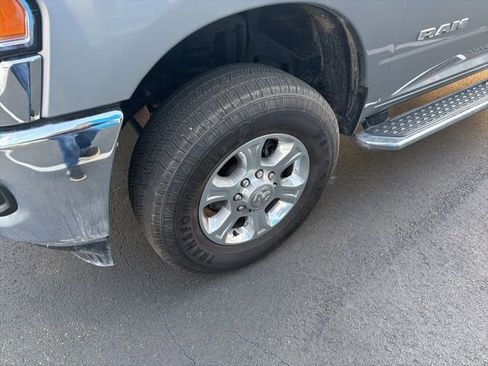 Used 2024 RAM 2500 Big Horn w/ Bed Utility Group image 4