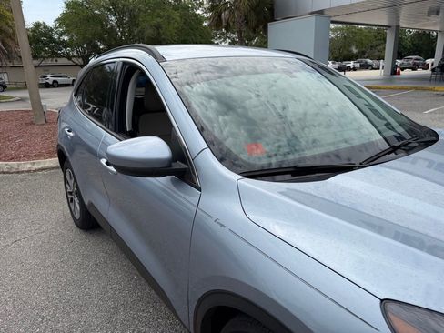 Used 2022 Ford Escape SEL FWD image 16