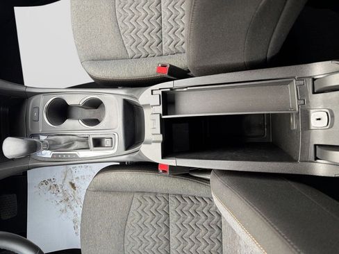 Used 2023 Chevrolet Equinox LT image 34