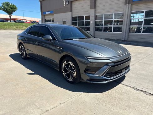 Used 2026 Hyundai Sonata SEL FWD image 1