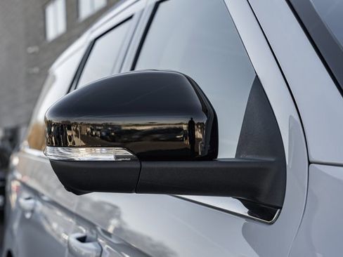 Certified 2025 Ford Expedition Active image 22