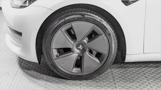 Used 2022 Tesla Model 3 Standard Range RWD image 33