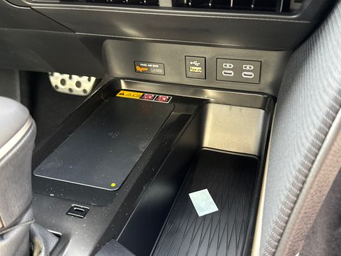 New 2026 Toyota Camry SE w/ Convenience Package FWD image 17