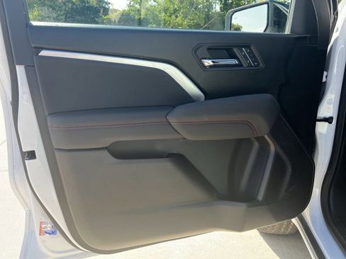 New 2026 Chevrolet Colorado Z71 w/ Z71 Convenience Package 2 image 23