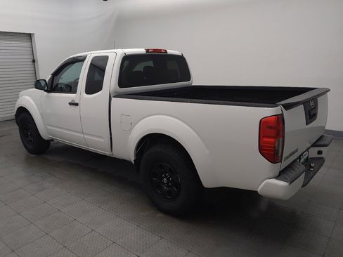 Used 2021 Nissan Frontier S RWD image 3
