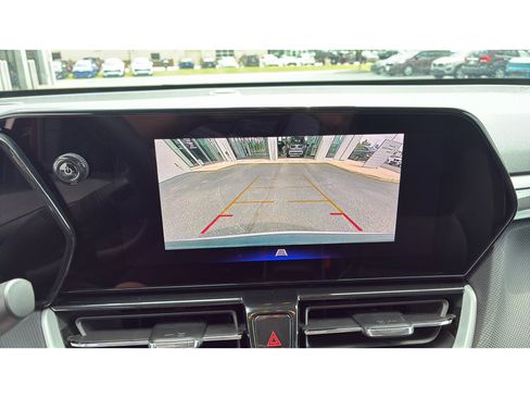 Used 2025 Chevrolet TrailBlazer LT AWD/4WD image 18
