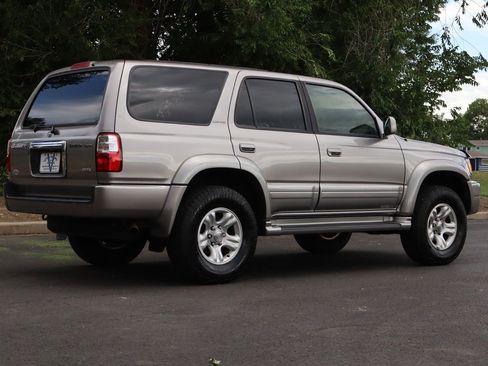 Used 2002 Toyota 4Runner Limited AWD/4WD image 5