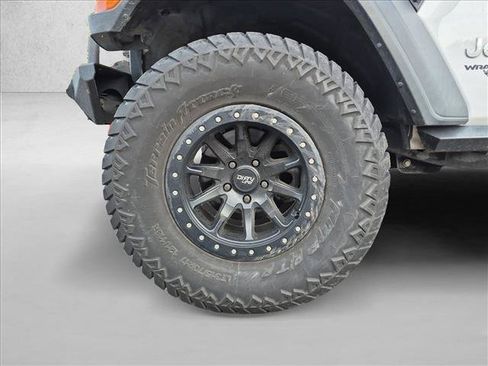 Used 2018 Jeep Wrangler Unlimited Sport S AWD/4WD image 14