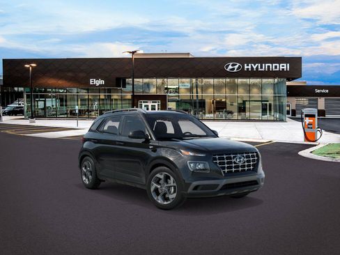 New 2026 Hyundai Venue SEL FWD image 2