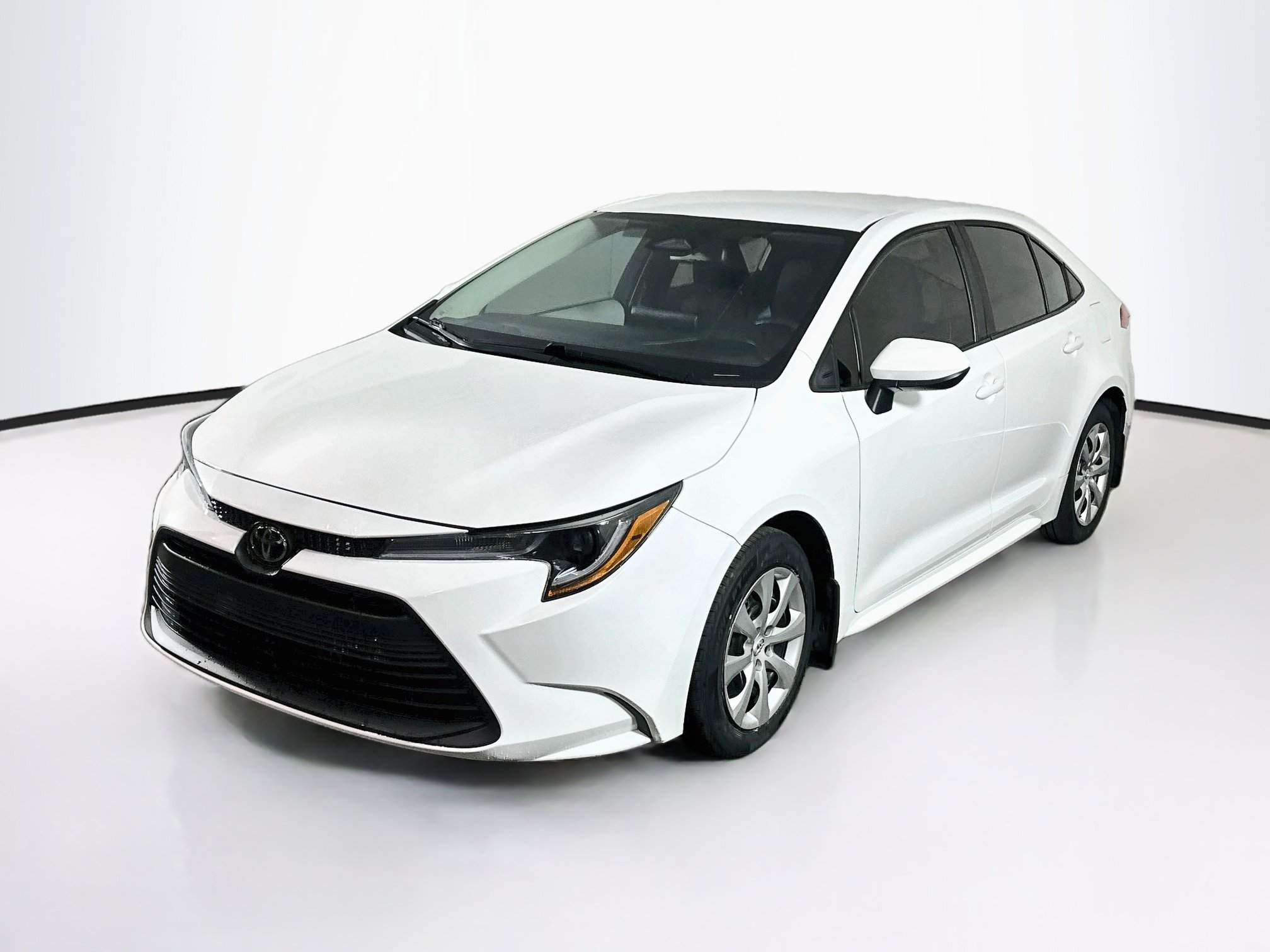 Used 2025 Toyota Corolla LE FWD image 3