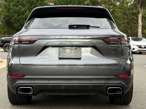 Used 2023 Porsche Cayenne w/ Premium Package image 7